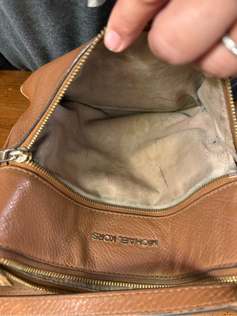 Michael Kors Brown Leather Crossbody Bag (NEEDS CLEANING INSIDE) - Picture 4 of 12